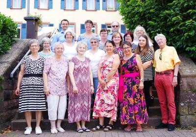 Gruppenfoto des Teams der Nachbarschaftshilfe